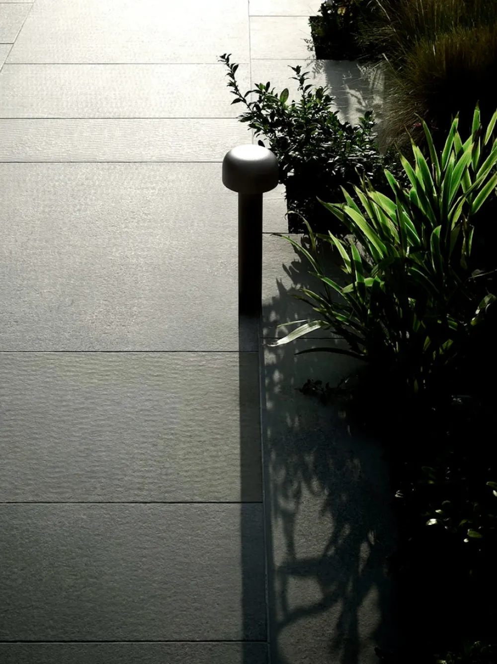 Flos Lampes De Sol>Bellhop Bollard H.85cm Lampes de sol Outdoor LED