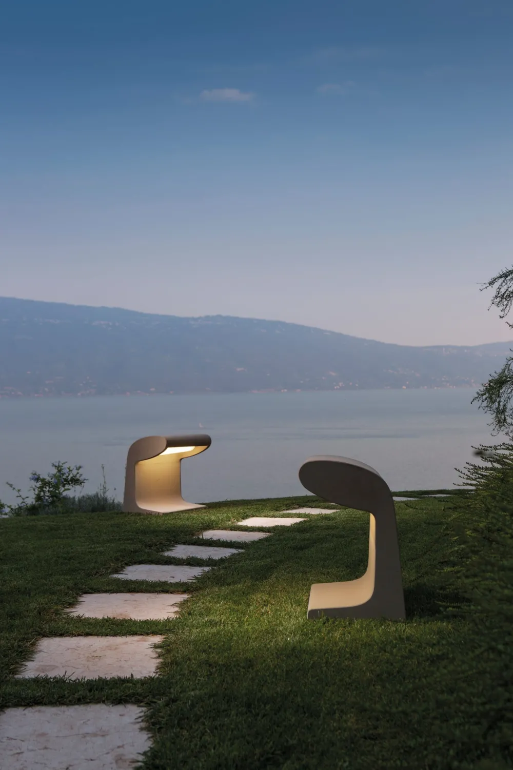 Nemo Lighting Lampes De Sol|Lampes À Poser>Borne béton grande Lampes de sol LED Gris clair