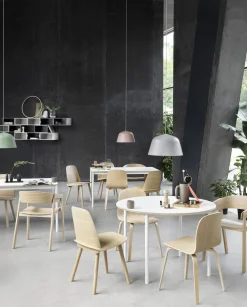 Muuto Chaises><noscript><img width=