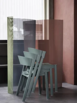 Muuto Chaises><noscript><img width=