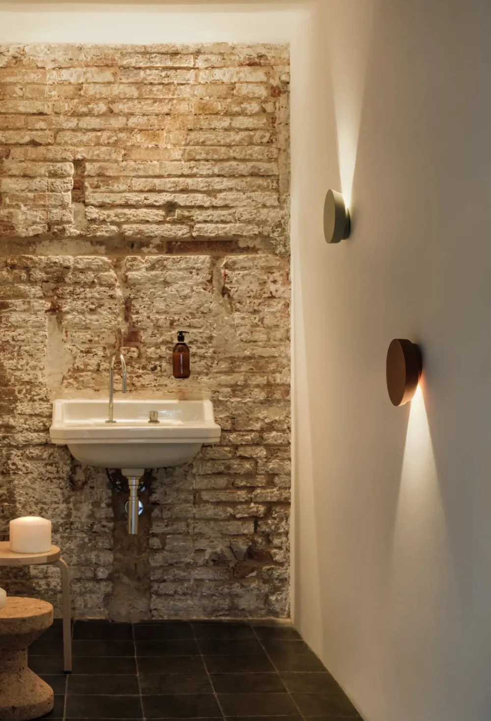 Vibia Appliques>Dots Appliques LED orientable avec faisceau lumineux