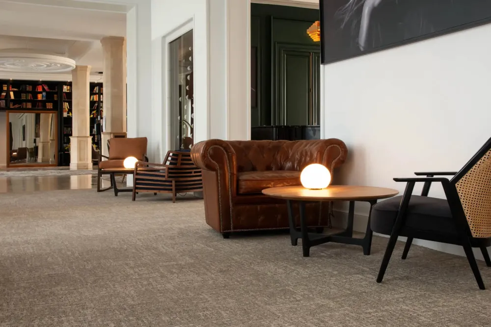 Wever u0026 Ducré Lampes À Poser|Lampes À Poser>Dro Table Floor 2.0 Lampes à poser Noir et Verre Opalin Blanc