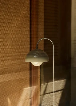 u0026tradition Lampadaires|Lampes À Poser><noscript><img width=