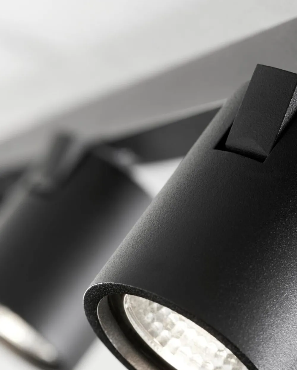 Light-Point Spots|Plafonniers>Focus mini L70cm Spots en saillie LED