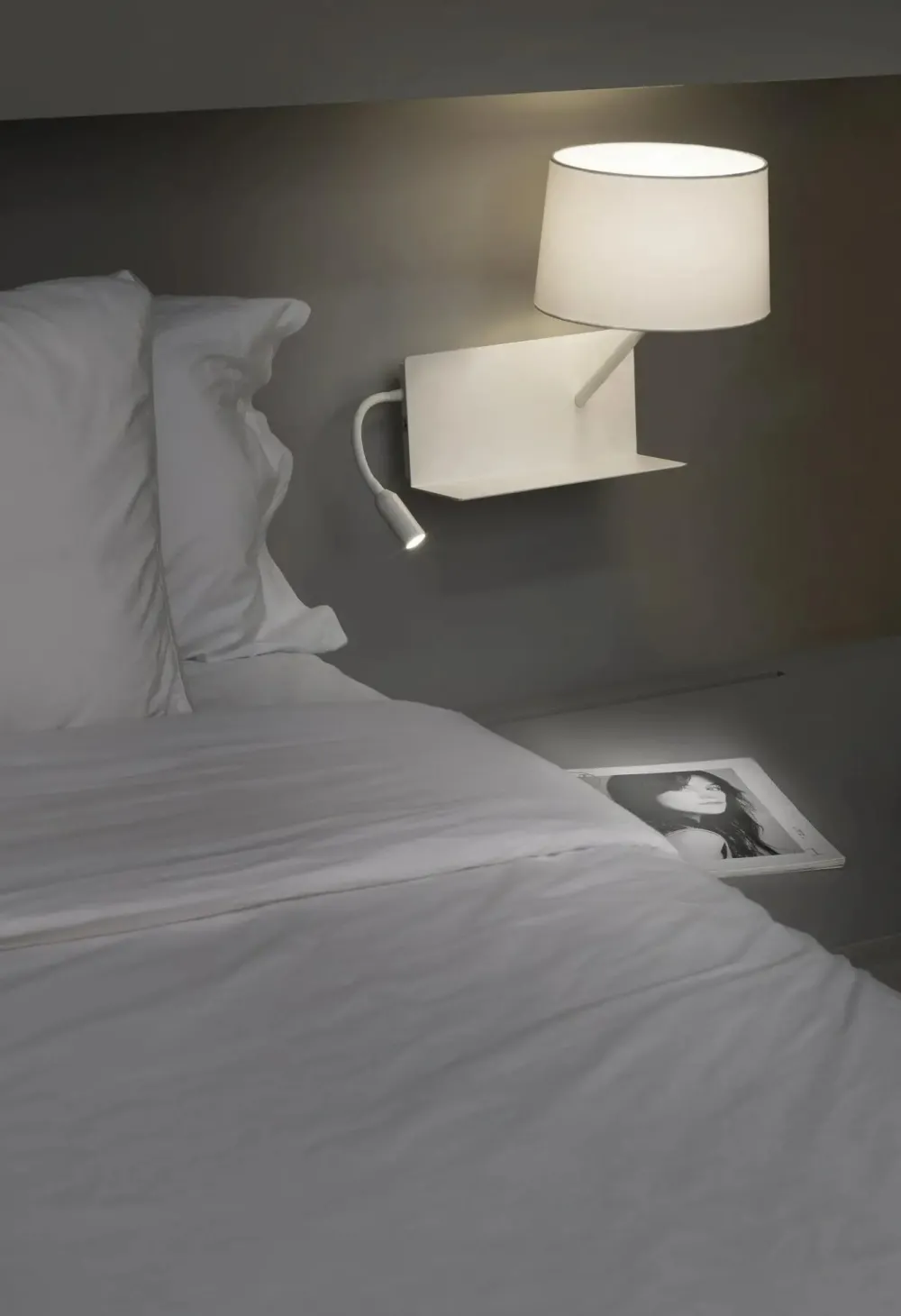 Faro Appliques>Handy USB A avec lecteur LED Droite Appliques Blanc