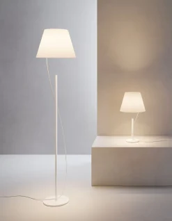 Lodes Lampadaires><noscript><img width=
