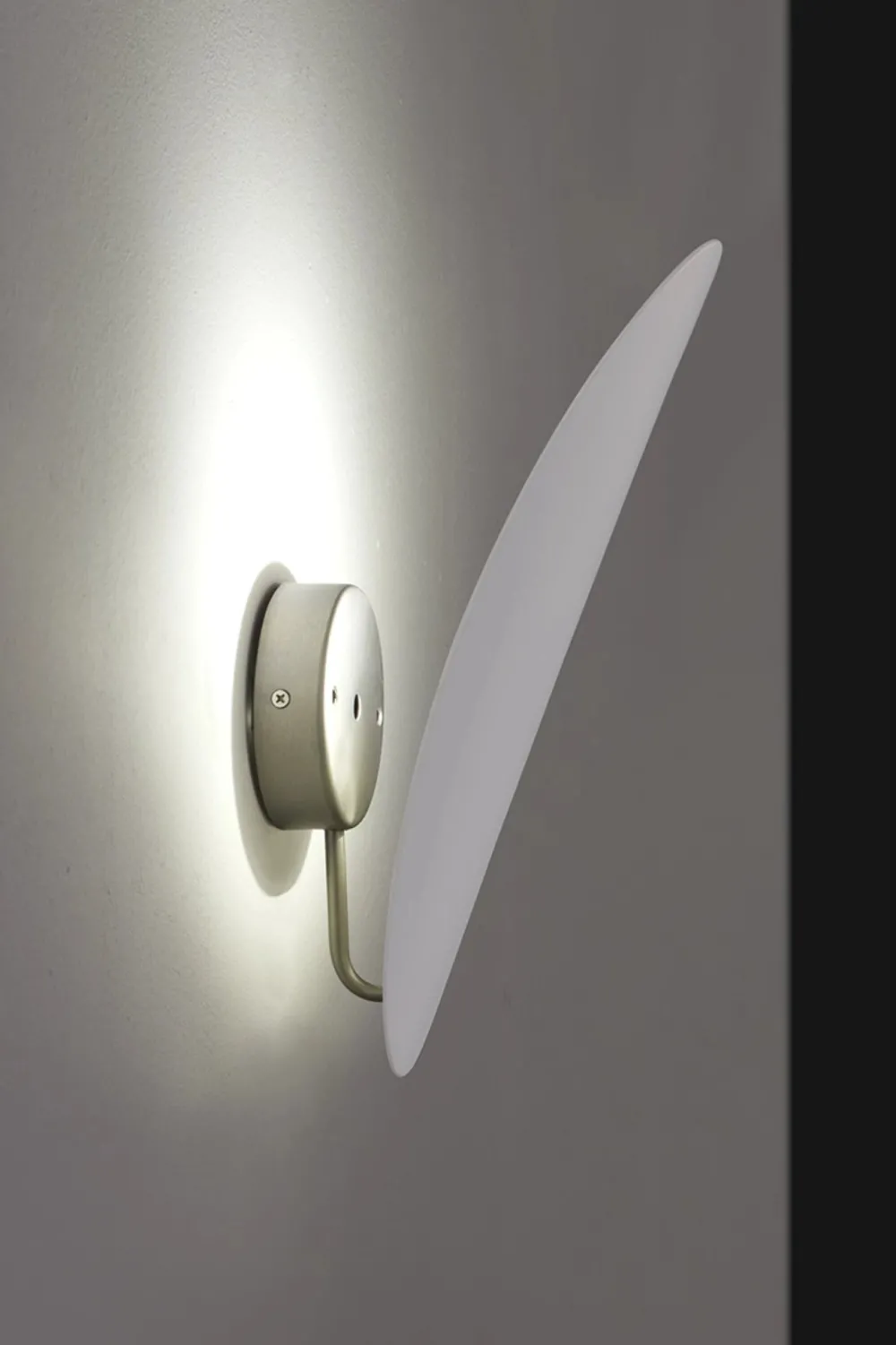 Icone Luce Appliques>Masaï G Appliques Blanc Bronze Blanc et bronze