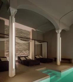 Vibia Appliques><noscript><img width=