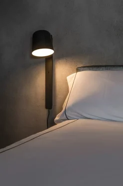 Faro Appliques><noscript><img width=